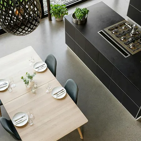 Modern Industrial Dream With Sunny Rooftop Hébergement de vacances