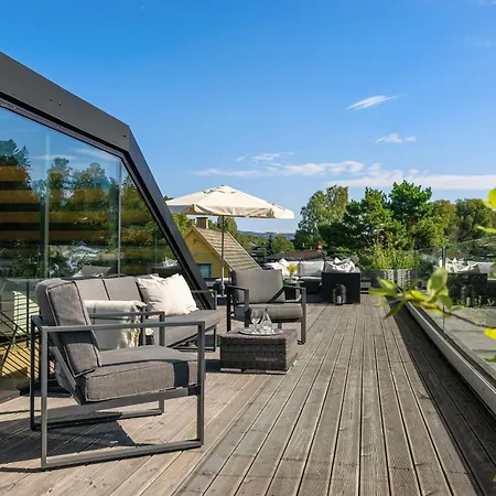 Modern Industrial Dream With Sunny Rooftop Hébergement de vacances Jar